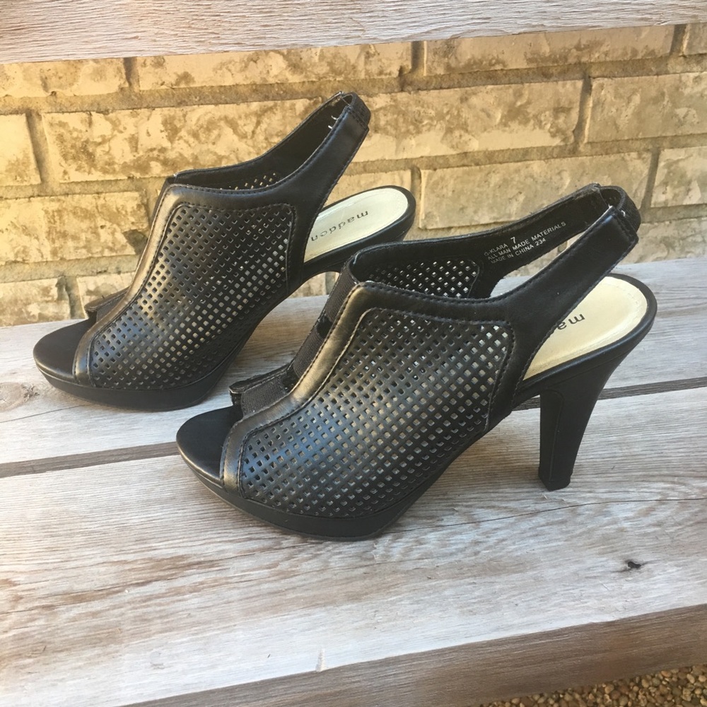Madden Girl Black Pumps